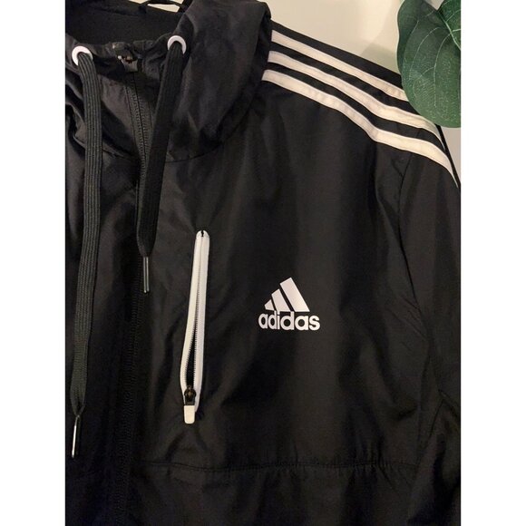Adidas Men’s Full Zip Windbreaker Jacket Size M 3 Stripes Hooded Lightweight Log - Picture 7 of 7